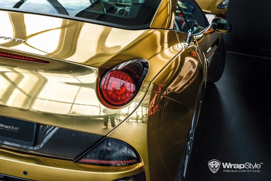 Детали экстерьера Ferrari California in Gold by WrapStyle 2016 года  (фото 3 из 5)